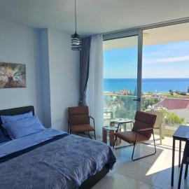 Muhteşem Deniz Manzaralı Stüdyo, hotel in Iskele