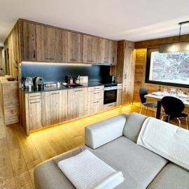 Verbier Le Rouge superb 3-room apartment near slopes & ski-lift, hótel í Verbier