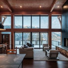 Luxe Modern Timberframe - Iconic Panorama Views with AC, hotel en Nelson