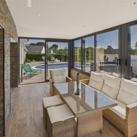 Piscine, jacuzzi et grande terrasse pour 7