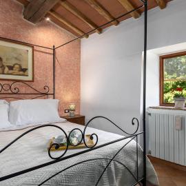 Casa con vista panoramica nel cuore della Toscana