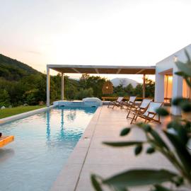 Aristotelia Gi - Premium Luxury Villas with Private Pools, hotel in Olympiada