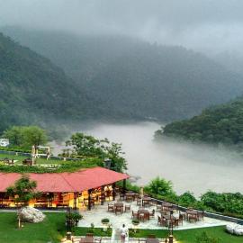 Majestic Aloha Ganga View Apartment