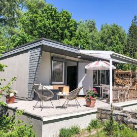 Holiday Home Alva by Interhome, hotelli kohteessa Langewahl