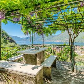 Holiday Home Castello by Interhome, hotel u gradu 'Dervio'
