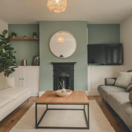 Charming 3 Bedroom Home with Garden in Banbury, hotel in Banbury