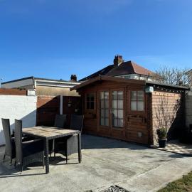 Beachside Home-Pizza Oven & Bar Close To Beach and Town, Hotel in Cleveleys