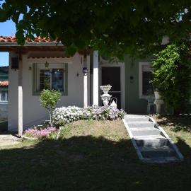 Dimitris house，Paralía Avdhíron的飯店