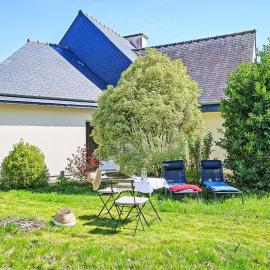 Holiday Home Les Châtaigners by Interhome, hotelli kohteessa Étables