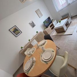 Nice tourist apartment, hotell i Digoin