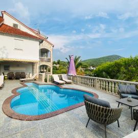 Seaside apartments with a swimming pool Cove Pribinja, Hvar - 24171