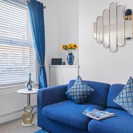 The Navy Nest Stylish Home Nottingham – hotel w Nottingham