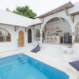 Boho-Chic Canggu 3 BR Pool Villa - Great Location