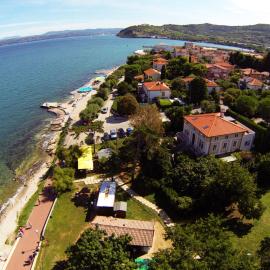 Villa Almira, hotel in Izola