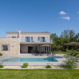 Villa Kalea with pool, and jacuzzi, Hotel in VeliGolji