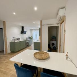 Agréable maison ensoleillée avec piscine