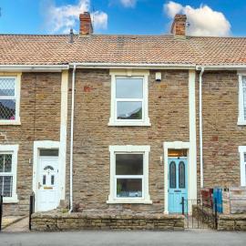 STELLA'S COTTAGE- Cute Traditional Home In South West By STAE-Homes