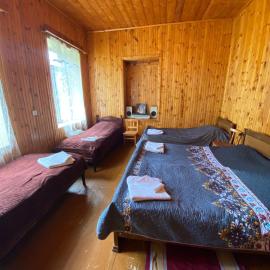 Lia Jamdeliani Guest House, hotel em Mazeri