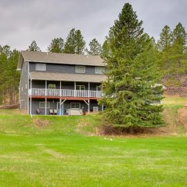 Mickelson Trail Access! Black Hills Group Lodge, hotel in Hill City