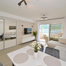 SEA VIEW apartment, Dobrota, Kotor, hotel en Dobrota