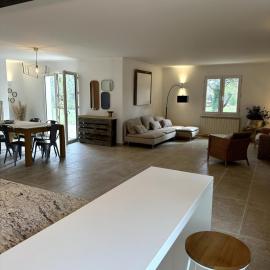 4 bedroom villa, private pool and garden