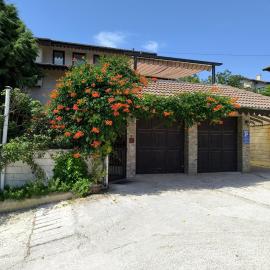 Пансион Делфини Варна, ξενοδοχείο στη Βάρνα