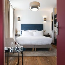 Villa Lorenzo Chambres & Restaurant Barcelonnette Hotel，巴斯洛內特的飯店