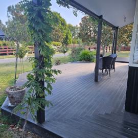 Hamilton 3 bedroom country home 4m from city, hotel i Hamilton
