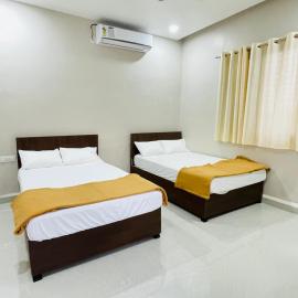Maheshwari Bhakt Niwas And Homestay, hotel in Tuljapur