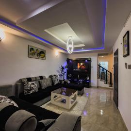 2 Bedroom Apartment Lekki Greenwood Terrace with extra room, Hotel in Lekki