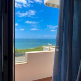 LA PERLA BIANCA Apartment - Near Train Station and Best Beaches with Amazing Sunsets