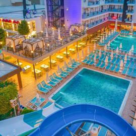 Club Big Blue Suit Hotel - All Inclusive Plus, hótel í Alanya