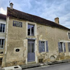 L'Eglise - Bail Partner, hotel sa Chablis
