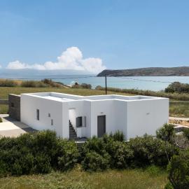 PAROS MOLOS Modern Brand New 3-Room Villa 50m from beach, Hotel in Molos Parou