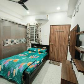 Just Launched Room with Kitchen in Ground Floor, hotel in Kondapur