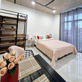 Elegant apartments in the city center Brewery, hotel in Rivne