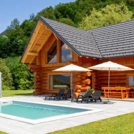 Villa Harmonia Private Jacuzzi and Pool Retreat near Rogaška, hotel en Rogatec