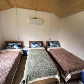Bujtina Spata guest house sleep quiet, hotel in Peshkopi