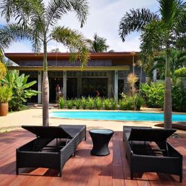 Unique design loft pool villa, Hotel in Ban Sakhu
