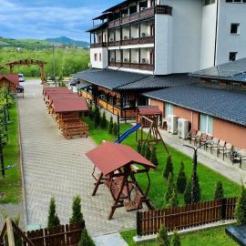 Viesnīca Sura Getilor -Nature Resort & Spa Bucovina pilsētā Voroneca