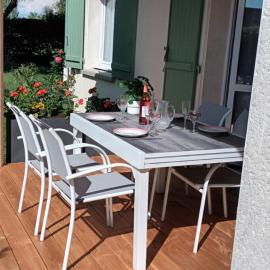 Chez Maxou - 3 ēpis Jardin Clos-Garage-Dogfriendly, hotel in Revel