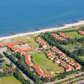 6 person holiday home on a holiday park in Sæby: Sæby şehrinde bir otel