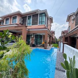 Cahaya Melissa Homestay Private Pool