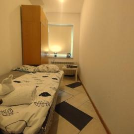 Hostel 01