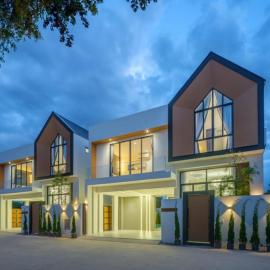 A9 Airport Modern Pool Villa, Hotel in Chiang Mai