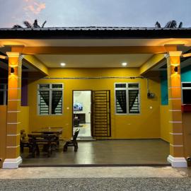 Pelangi Highway Homestay Kuning,A4, hotel in Bukit Gambir