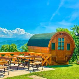 Nedzad Barrel Apartments, hotel a Visoko