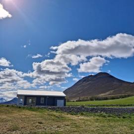 Tungukot Cozy Cabin surrounded by nature, hotel di Akureyri