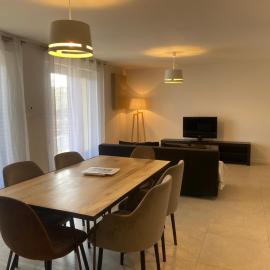 T3 des écorchats, hôtel à Montluel
