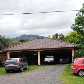 Hostal Río Escondido Santa Fe, hotel a Santa Fé